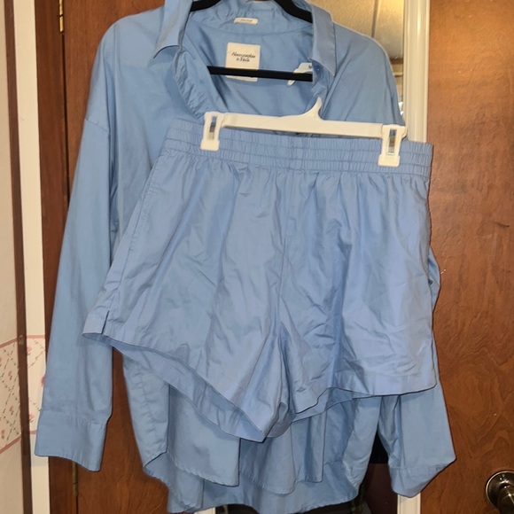 ❌ sold ❌ Abercrombie Matching Set - Picture 2 of 4